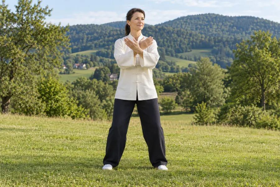 Posture 23 Croiser les mains : Mains croisées